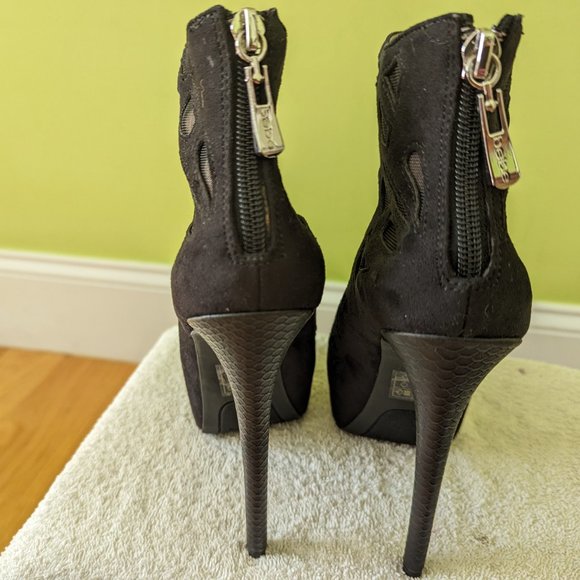 Gorgeous Suede Net Cut Out High Heels BEBE sz 6 Black - Picture 3 of 5